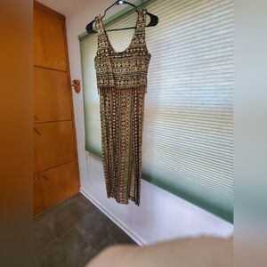 Womens sleevless dress by Benson & Smith in a size Medium.